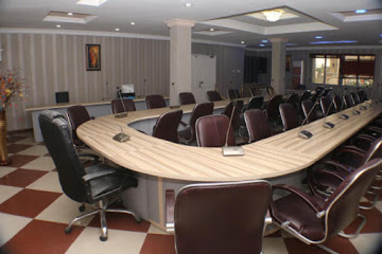 Room In Lodge - All Seasons Hotel-Owerri Bagian luar foto